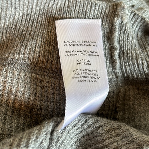 Aritzia Talula knit sweater - Picture 4 of 5